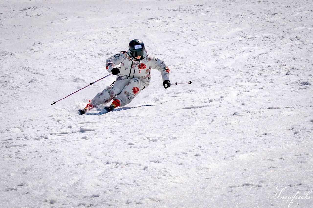 キロロリゾート｜ポカポカ陽気で絶好の春スキー日和♪こんな日は、みんなで思いっきり春雪を満喫しましょう！